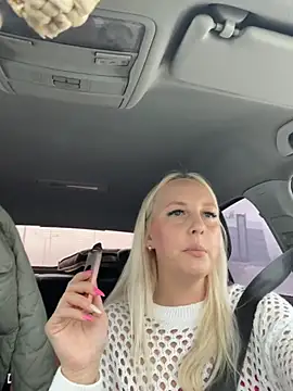 XXX chat uživo modela MerlinDave