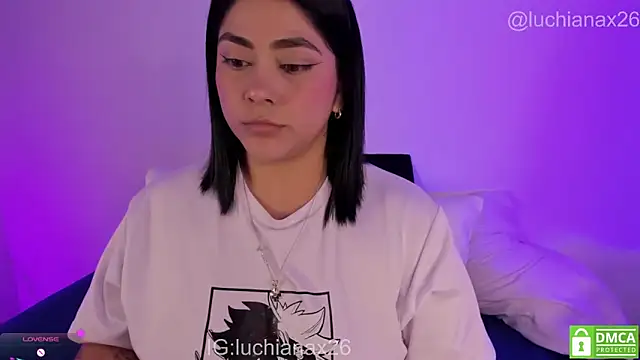 XXX chat uživo modela lucy26_