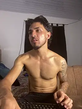 Kriss_Edwards' Webcam Show