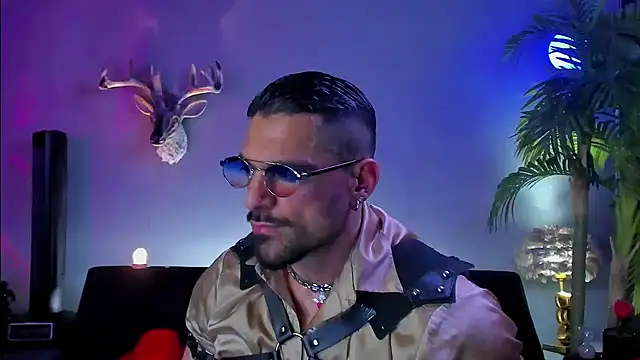 dennis_cox1's Live XXX Chat