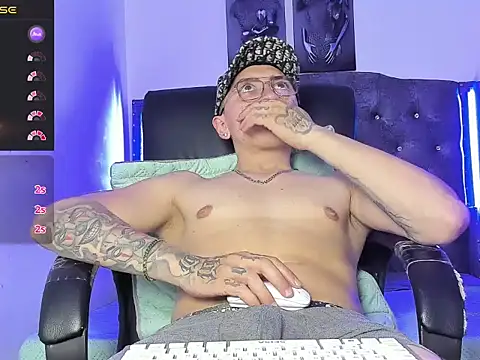 Emmanuel_Lust's Live XXX Chat