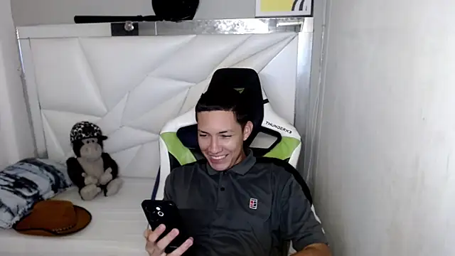 Street_poemm_'s Live XXX Chat