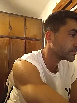 Tomasselo: απευθείας συνομιλία ΧΧΧ