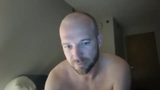 Luke_James Show in webcam