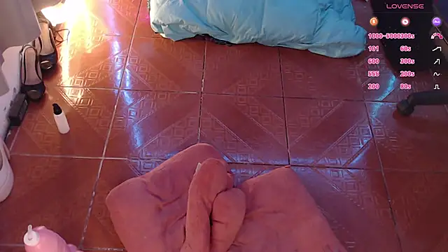 Živý XXX chat Emmy_Ruiz