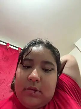 emyrose2's Live XXX Chat