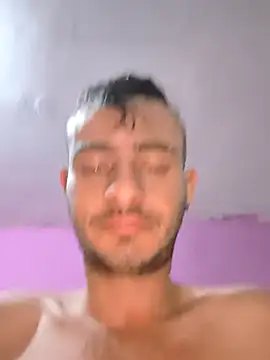 bigcockwhite777 即時 XXX 聊天