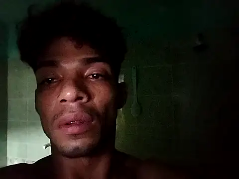 Brayanellatino's Live XXX Chat