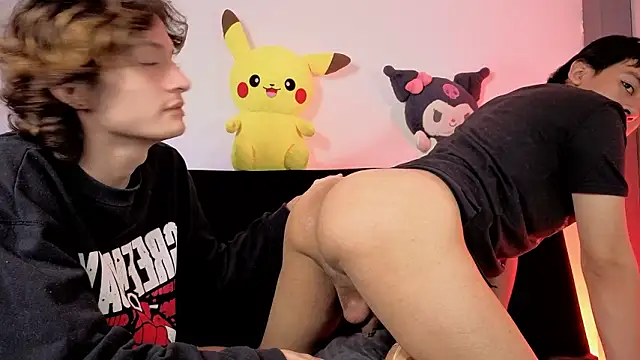 Darcy_and_Stolas' Live XXX Chat