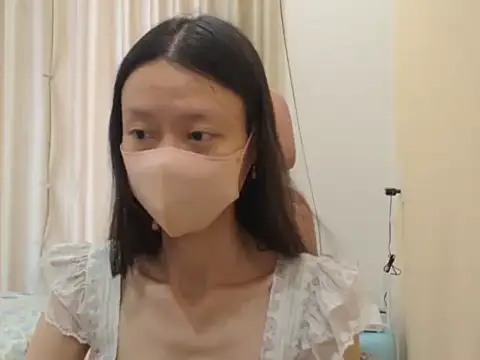 Lil-Cherries 现场XXX聊天