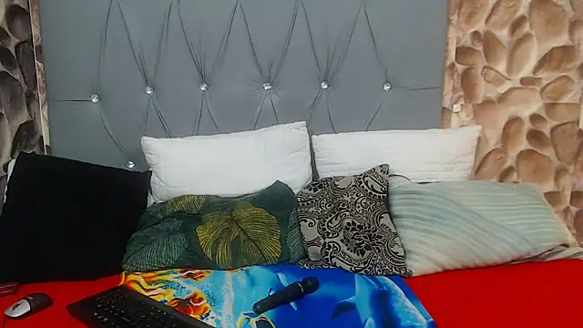 BeautyInBlackX Webcam show