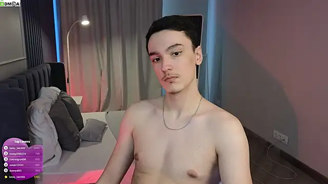 MoonlinSkinn Chat XXX live