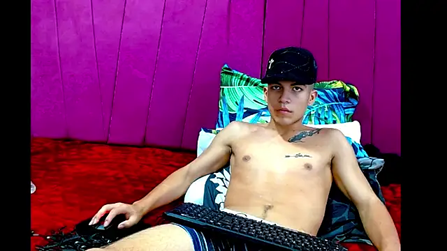 pipe_hot04 Live XXX-Chat