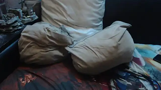 roystonee01 即時 XXX 聊天