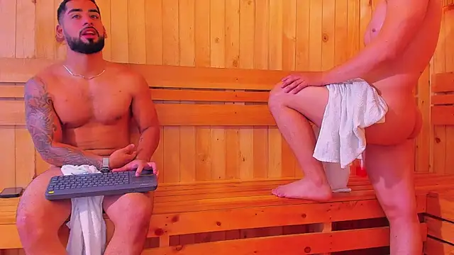 mike_friends – Kamerová šou