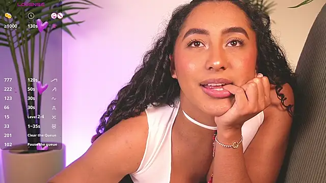 Онлайн чат XXX SoyJuliana_19