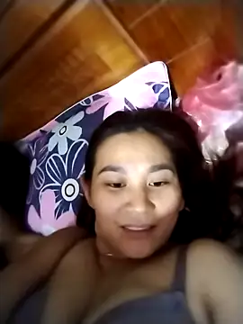 Chat XXX en directo de mylove-cute