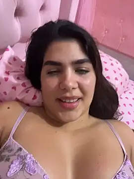 Hopeluna Adlı Modelin Canlı XXX Sohbeti