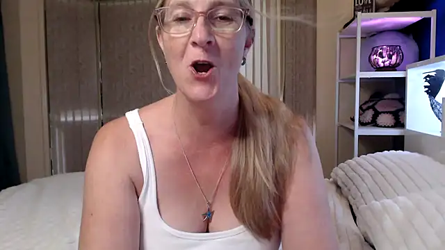 Bootylicious_Arseralian's Webcam Show