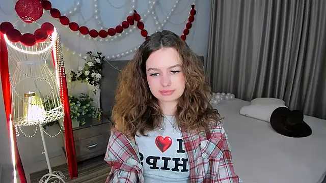 MiracleCurly Chat XXX live