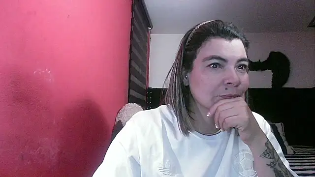 Онлайн чат XXX charlotedoll