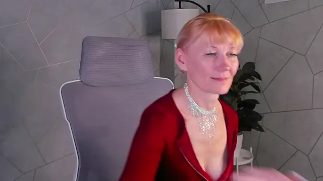 Онлайн чат XXX Julie_Lucas