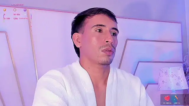 Онлайн чат XXX Mr_aronnn_