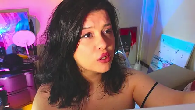 Malika_uAngel Chat XXX in diretta