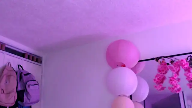 Онлайн чат XXX Hellen_dumont