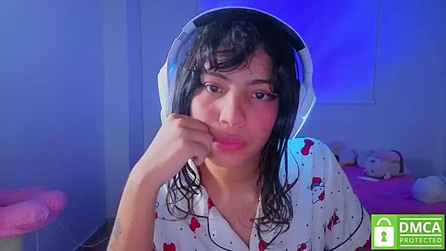 Lovelyamyy Adlı Modelin Canlı XXX Sohbeti