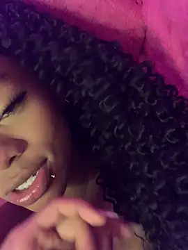 Cammgirlmii's Live XXX Chat