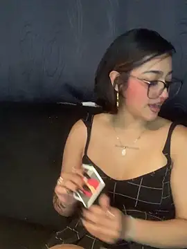 LilithMonette 现场XXX聊天