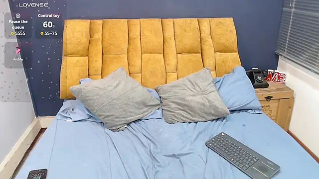 KendraaSimons live XXX chat