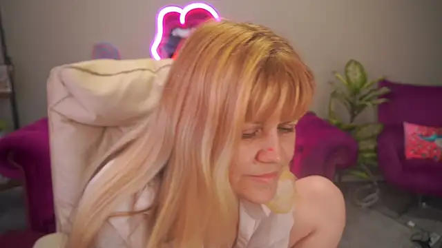 Živý XXX chat BellaLaPetit