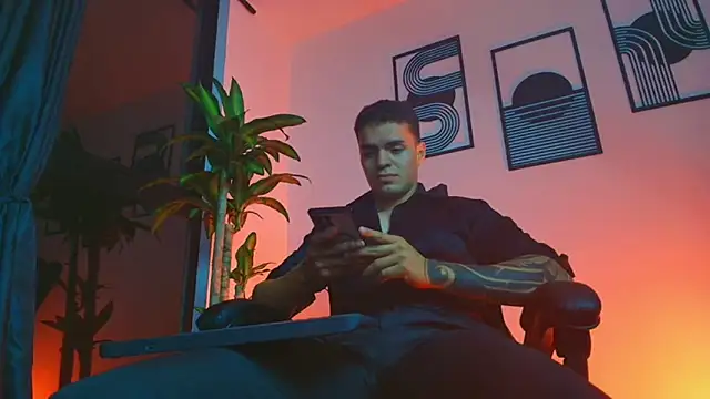 ALPHA_DOMINUS_'s Live XXX Chat