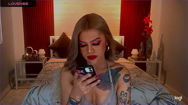 StellaStrong30 Webcam show