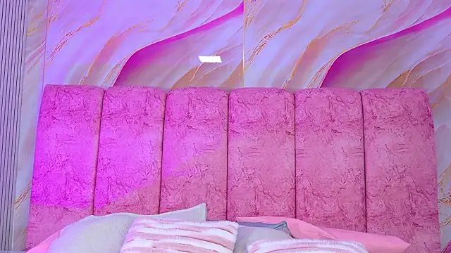 emmacurvy Chat XXX in diretta