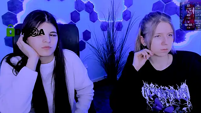 Chat +18 de lizzie_boom_ ao vivo