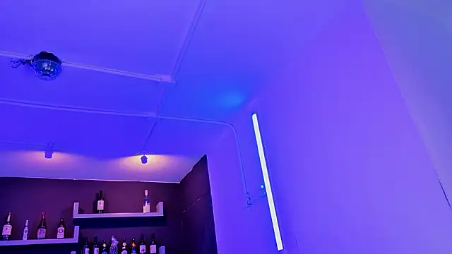 nova_salvatore's Live XXX Chat