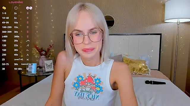 bellatip's Live XXX Chat