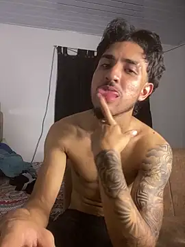 Kriss_Edwards Show Webcam