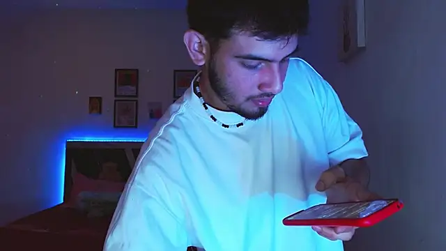 Sebasxxl12's Live XXX Chat