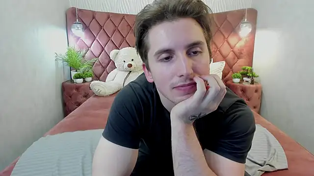 MarkYeti's Live XXX Chat