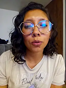 Camila_Lopez1: онлайн-секс-чат