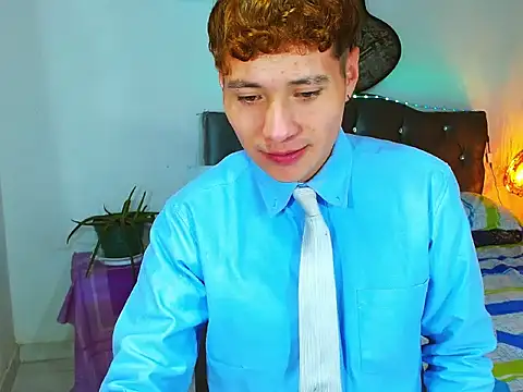 _Santi2 即時 XXX 聊天