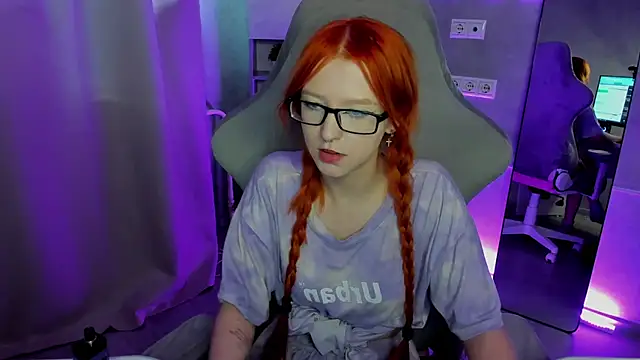 Emma_Dusk Chat XXX live