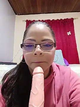 Czat XXX na żywo – ROUSSE_SINCLAIR