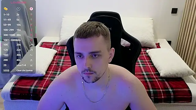 Larstar01 live XXX chat