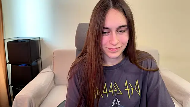 AliceKolltt: απευθείας συνομιλία ΧΧΧ