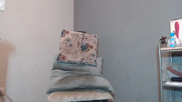 Amazing12inch Adlı Modelin Canlı XXX Sohbeti